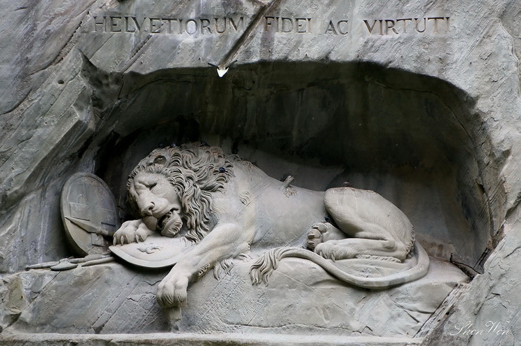 世界上最傷感、最感人的石雕—盧森之獅【原創(chuàng)】 - 晚霞映天 - 晚霞映天的博客